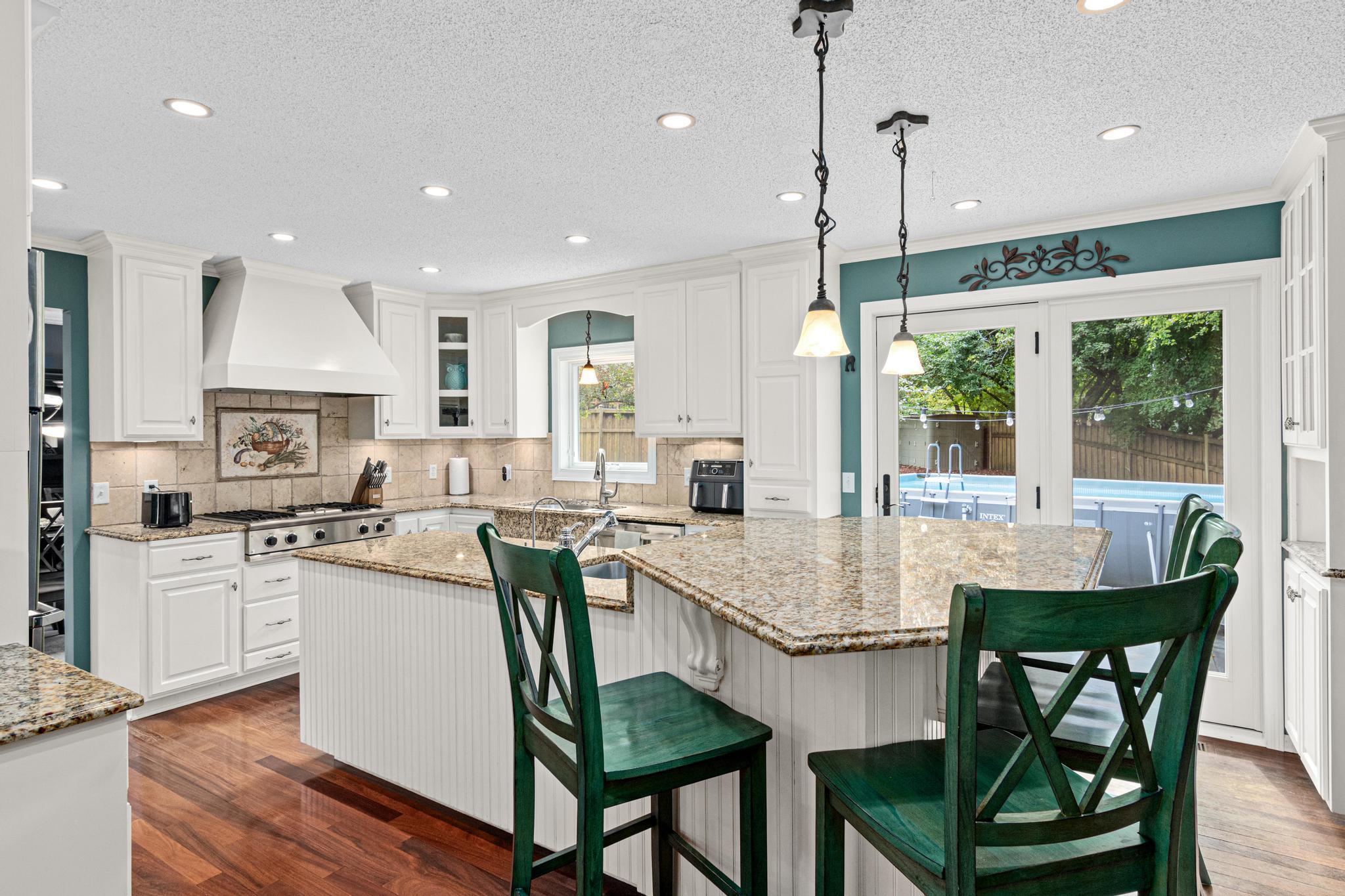 726 Camberwell Dr-13.jpg