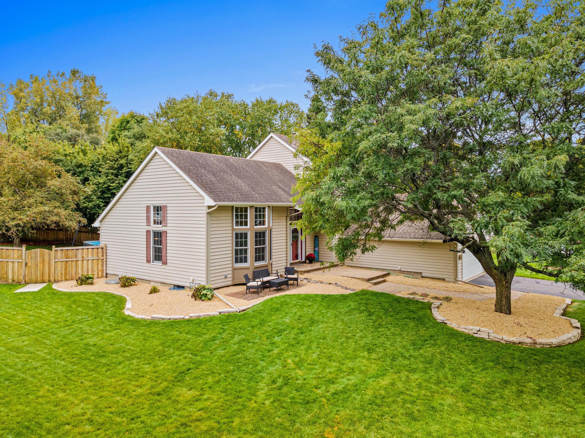 726 Camberwell Dr-41.jpg