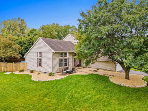 726 Camberwell Drive, Eagan, MN 55123