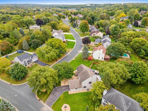 726 Camberwell Drive, Eagan, MN 55123