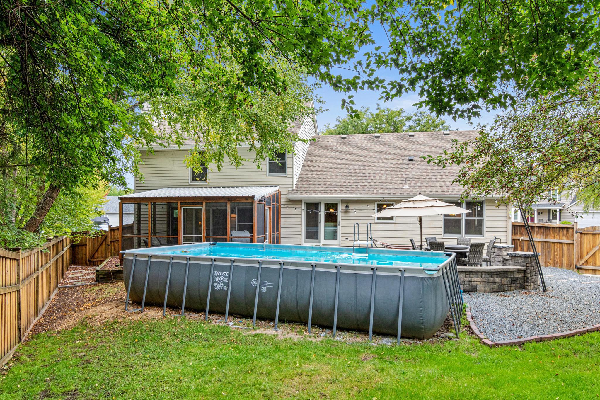 726 Camberwell Dr-40.jpg