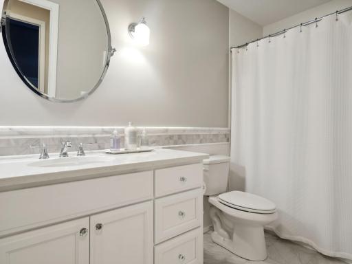 5209 W 48th Street, Minneapolis, MN 55436