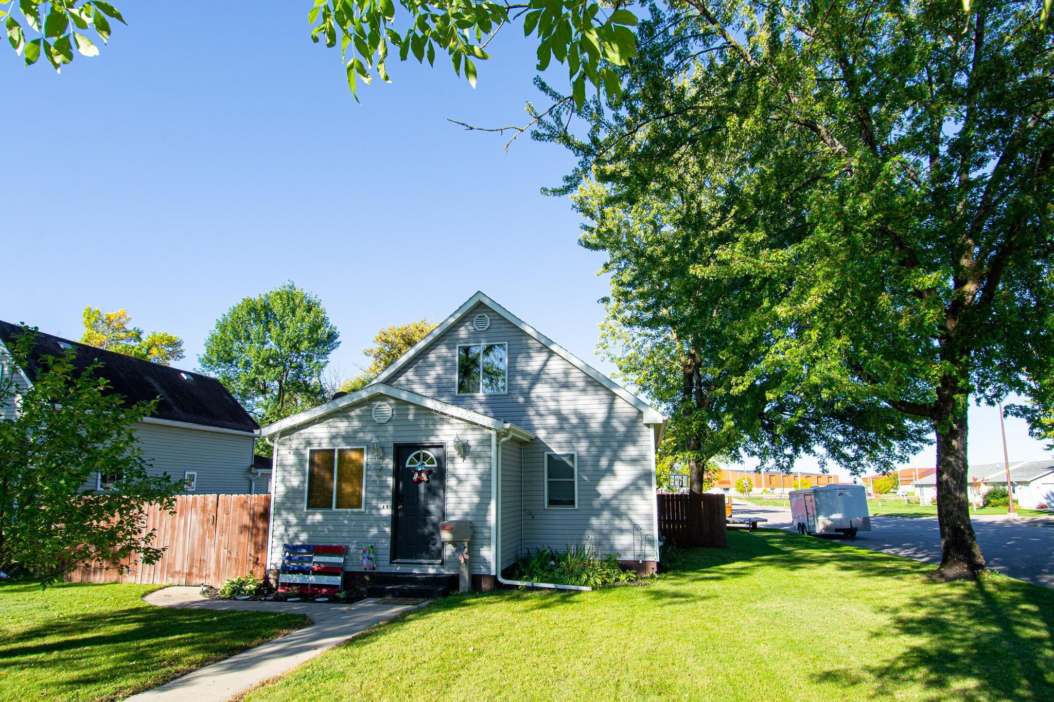 321 State Avenue N, Thief River Falls, MN 56701