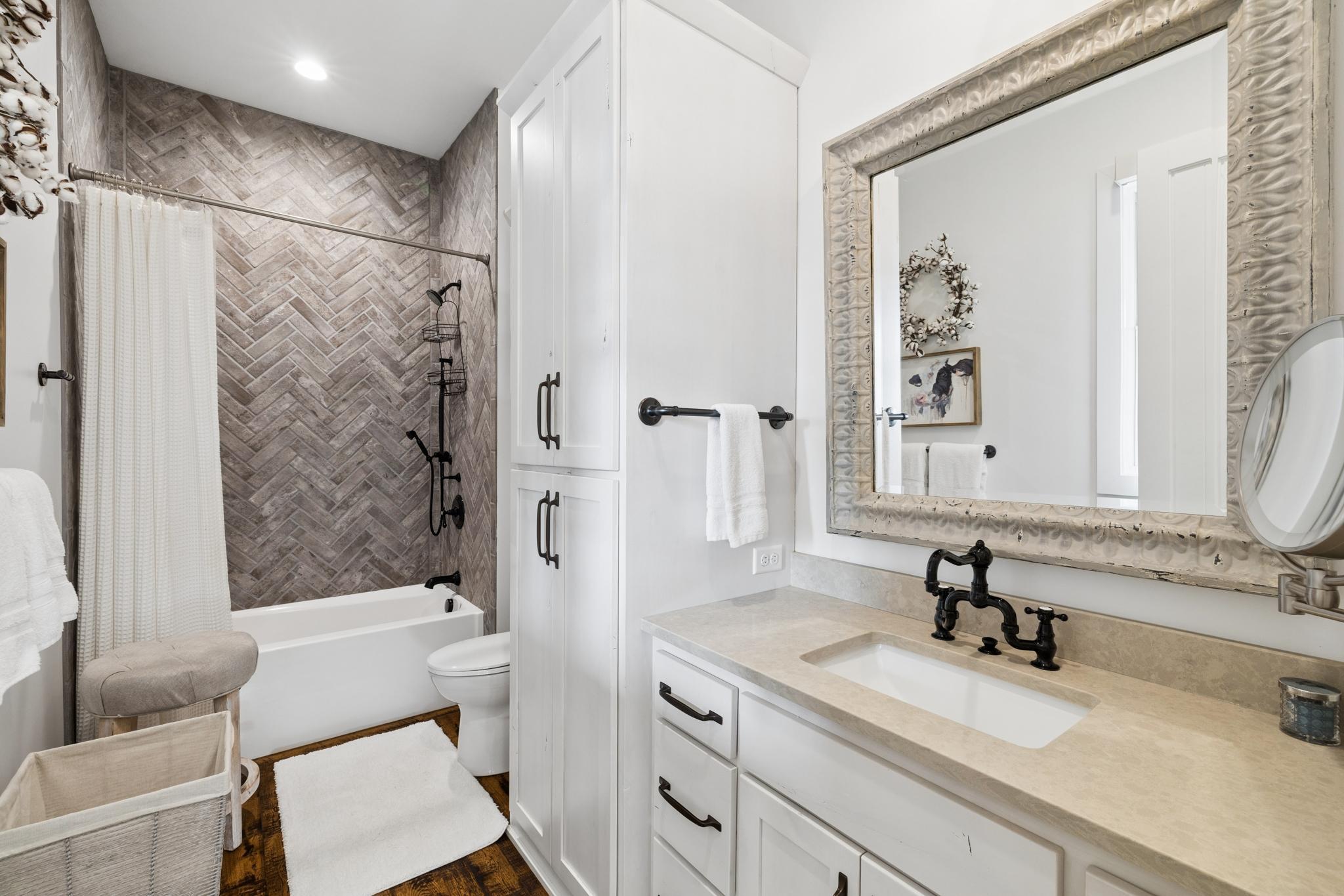 2nd Primary Suite