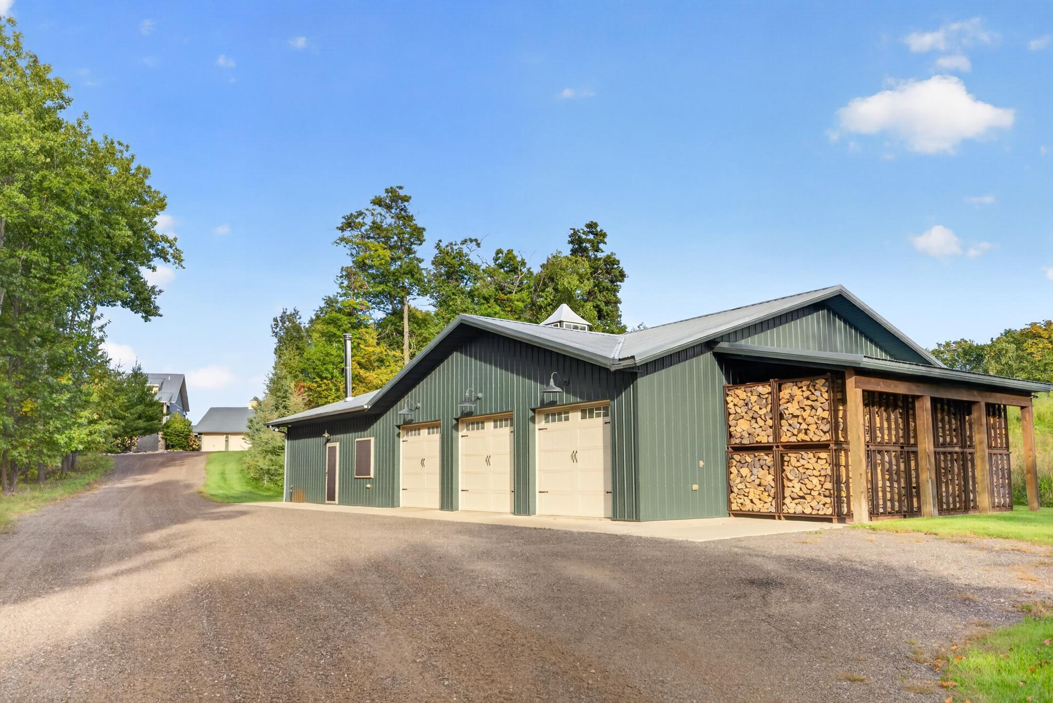 Garage & Apartment