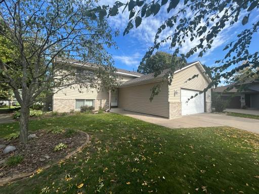 7661 Homestead Court S, Cottage Grove, MN 55016
