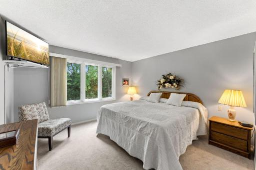 6121 Blake Ridge Road, Edina, MN 55436