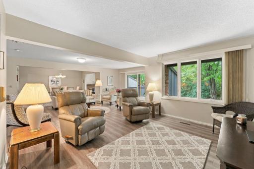 6121 Blake Ridge Road, Edina, MN 55436