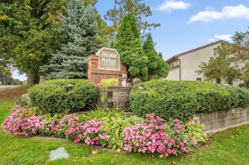 6121 Blake Ridge Road, Edina, MN 55436