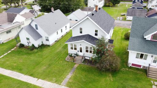 517 3rd Street NW, Chisholm, MN 55719