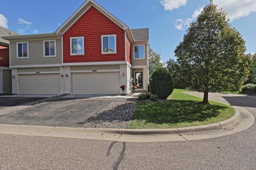 2716 135th Street W, Rosemount, MN 55068