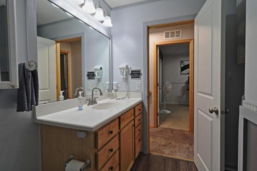 Bath1-2.JPG
