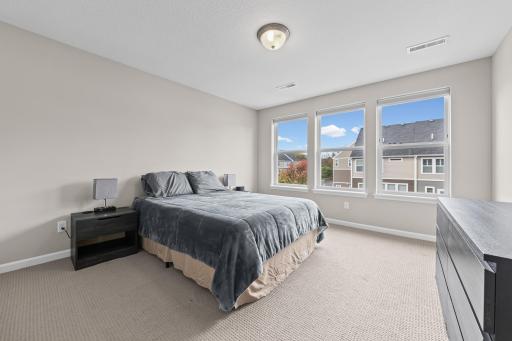 649 Satori Way, Chaska, MN 55318