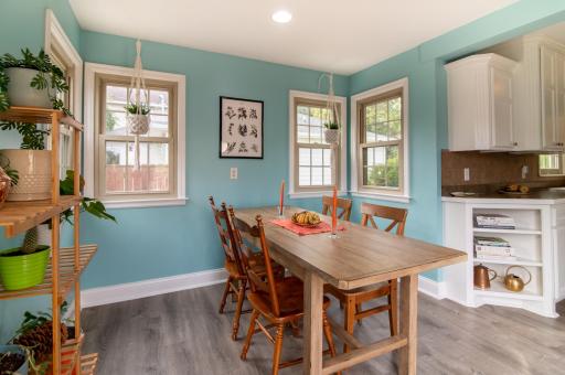 Measuring 9'5" by 11'3" the dining area is perfect for daily dining as well as hosting dinners or holidays and the multiple windows are great for growing plants year-round.