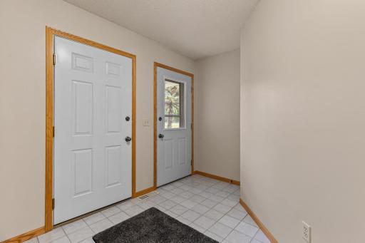 2516 Crestview Lane, Brainerd, MN 56401