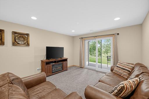 10_6336_Wilderness_Rd-Living_room-7555.jpg