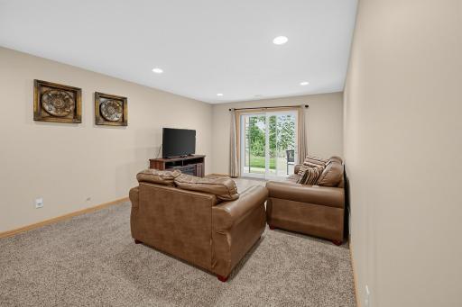 11_6336_Wilderness_Rd-Living_room-7554.jpg