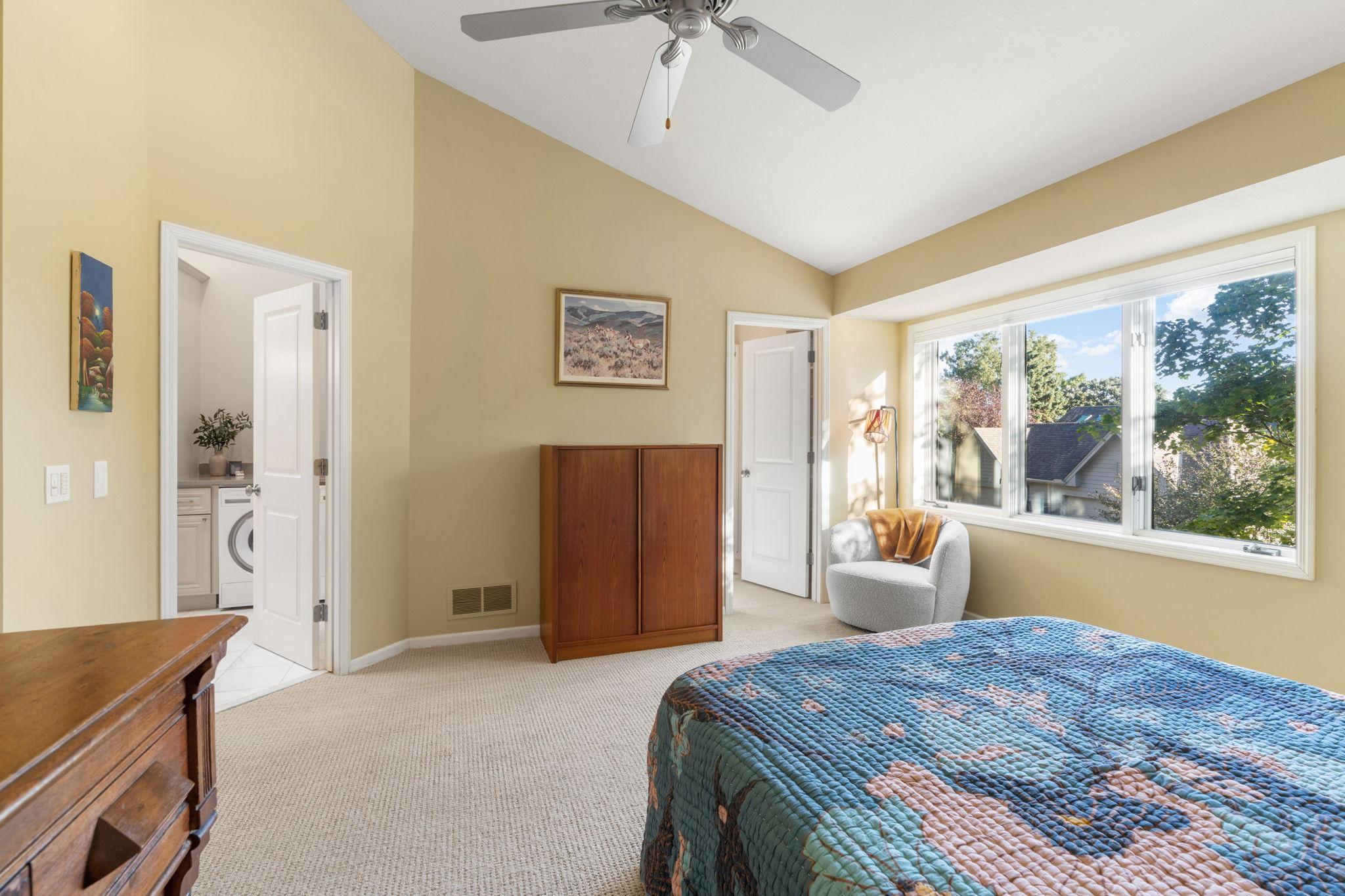31-web-or-mls-5428 Rowland Park Rd-31.jpg