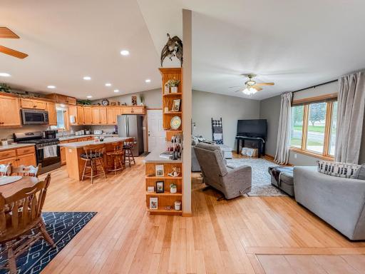Open Concept - vaulted ceiling, hardware floor throughout