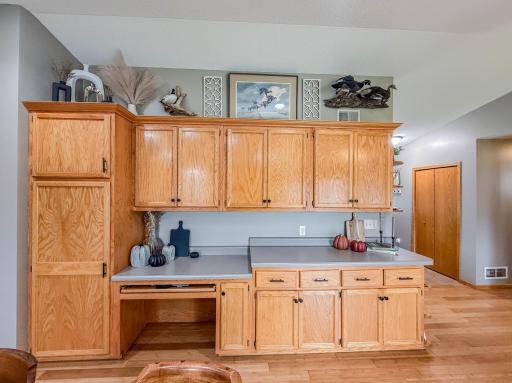 pull out pantry, built in desk, great space for entertaining