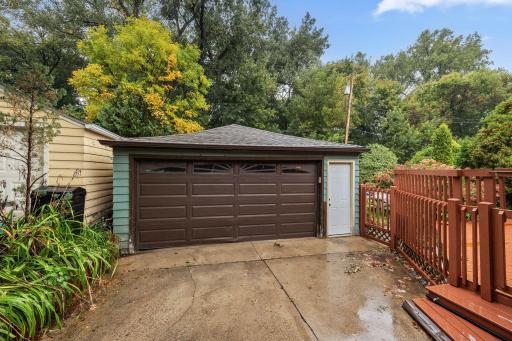 40 Upton Avenue S, Minneapolis, MN 55405
