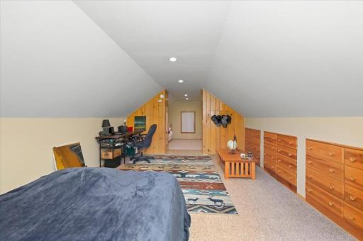 1614 Linzie Road, Duluth, MN 55811