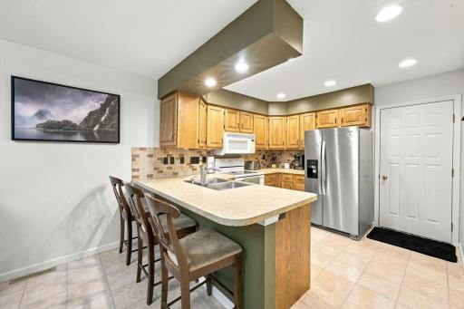787 Royal Oaks Drive N, Fargo, ND 58102