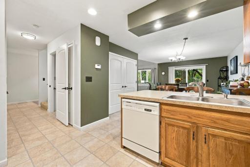 787 Royal Oaks Drive N, Fargo, ND 58102