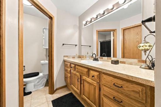 787 Royal Oaks Drive N, Fargo, ND 58102