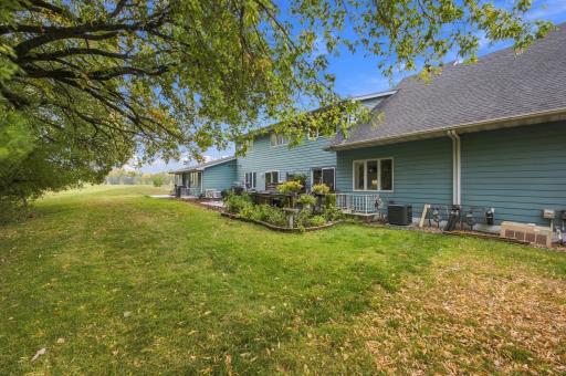 787 Royal Oaks Drive N, Fargo, ND 58102