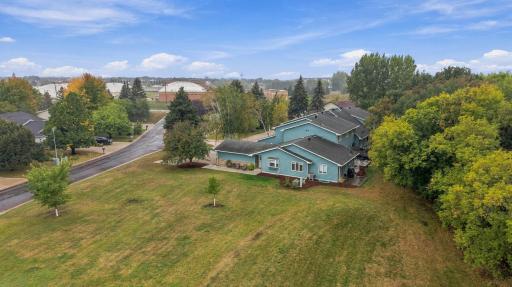 787 Royal Oaks Drive N, Fargo, ND 58102