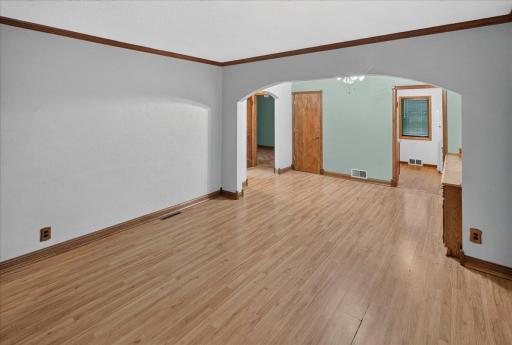 317 6th Avenue S, South Saint Paul, MN 55075