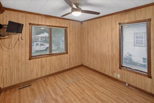 317 6th Avenue S, South Saint Paul, MN 55075