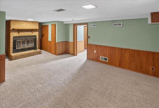 317 6th Avenue S, South Saint Paul, MN 55075