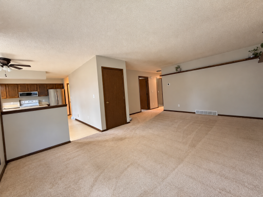 408 17th Avenue NE, Waseca, MN 56093