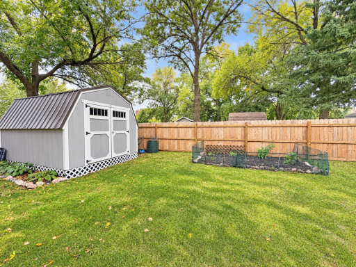 408 17th Avenue NE, Waseca, MN 56093