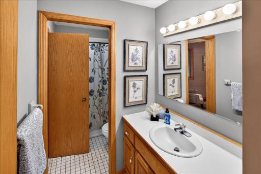 4926 Shady Lane, North Branch, MN 55056