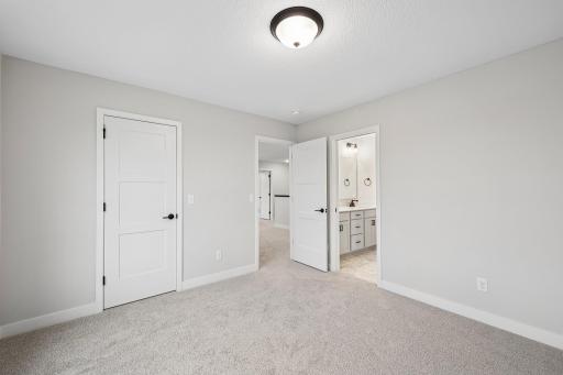 51-web-or-mls-Greywood Blvd SW-S1909-051.jpg
