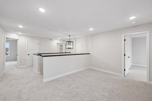 30-web-or-mls-Greywood Blvd SW-S1909-030.jpg