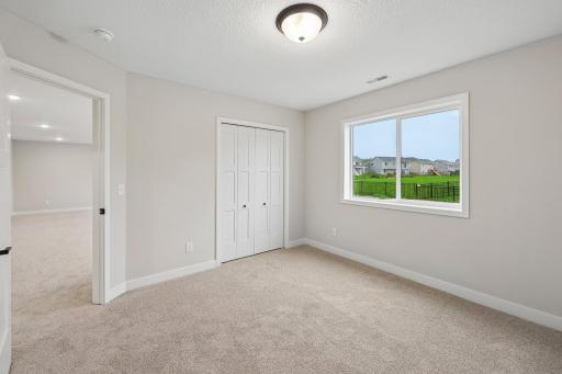 26-web-or-mls-Greywood Blvd SW-S1909-026.jpg