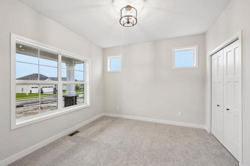 14-web-or-mls-Greywood Blvd SW-S1909-014.jpg