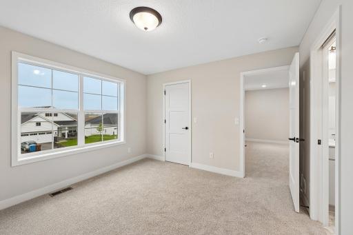 50-web-or-mls-Greywood Blvd SW-S1909-050.jpg