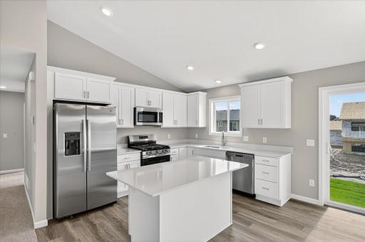 1006 Brandenburg Circle, Waverly, MN 55390