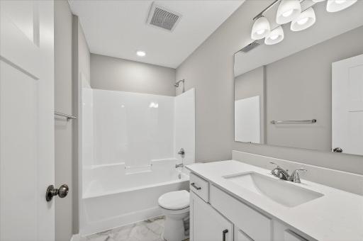 1006 Brandenburg Circle, Waverly, MN 55390