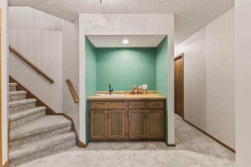 1615 Laurel Avenue, Hudson, WI 54016