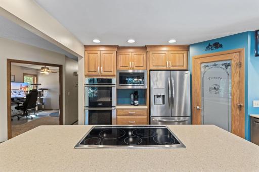 1615 Laurel Ave Kitchen with cooktop, double oven, and coffee bar area
