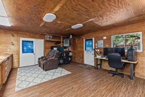 1615 Laurel Ave 16X22 Workshop separate from the house