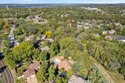 1615 Laurel Avenue, Hudson, WI 54016