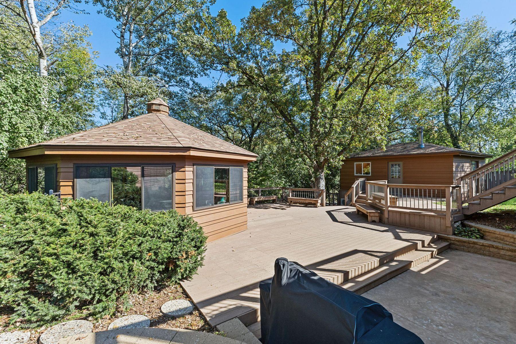 1615 Laurel Ave Seperate Gazebo and Workshop connected by maintenance free deck