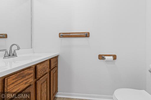 453 Hunter Hill Road, Hudson, WI 54016